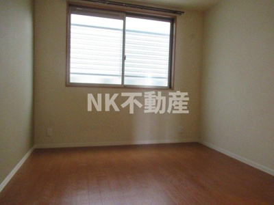 【寝室】 | グランソフィア（俊徳道賃貸） | 落ち着いて過ごせるお部屋なので、寝室にいかがでしょうか