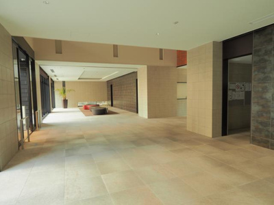 【エントランス】 | ロジュマンタワー梅田