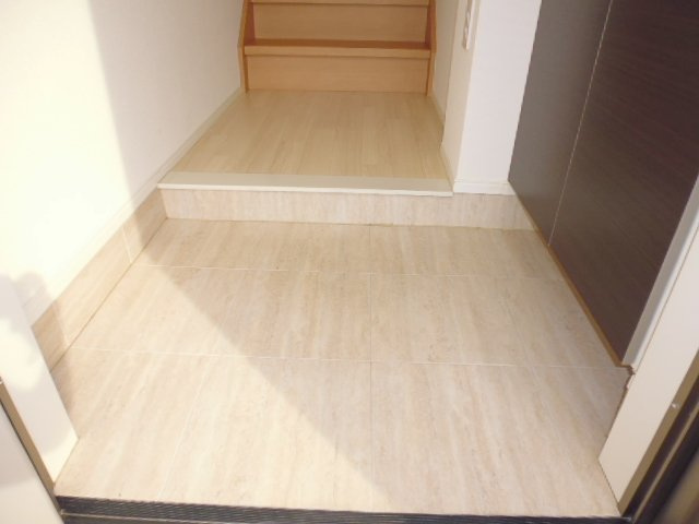 アピラⅡの玄関