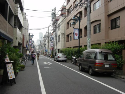 【周辺】 | クリオ渋谷ラ・モード | 渋谷から一本道の前面道路