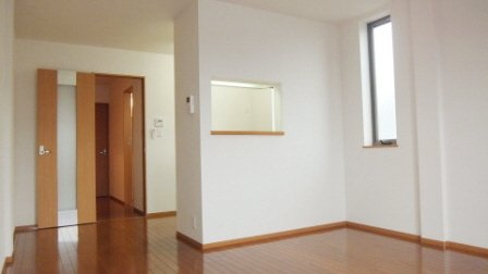 アンソレイユの居間・リビング|１２．７帖のＬＤＫです♪