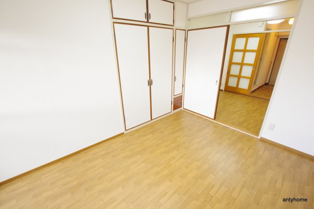 第2東三国グランドハイツ　仲介手数料無料の洋室