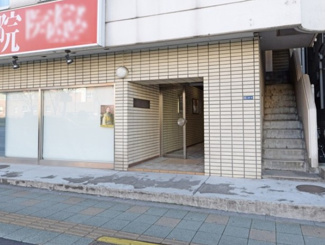 【エントランス】