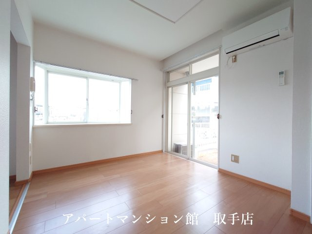 サンモールMⅡの居間・リビング