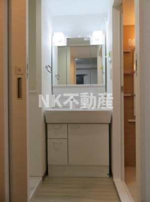 【洗面所】 | RIPPLU FUSE EASTⅡ（リップル布施イーストⅡ）（布施賃貸） | 脱衣スペースもあります