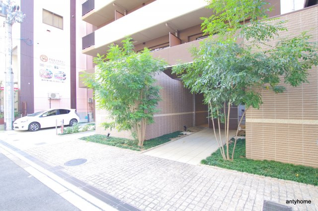 ブリリアント同心　仲介手数料無料のエントランス