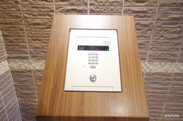 ブリリアント同心　仲介手数料無料のセキュリティ