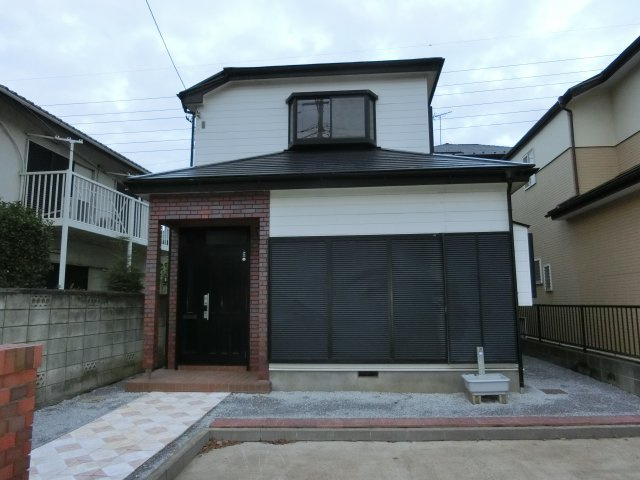 習志野市本大久保２丁目　中古戸建　南西側道路で陽当り良好の外観