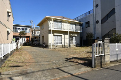 【外観】 | 南側は公園、前面道路６ｍ公道の建築条件なし土地