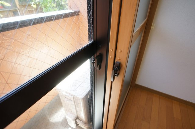 【セキュリティ】 | コーポルピナス | 二重サッシで防犯面も安心