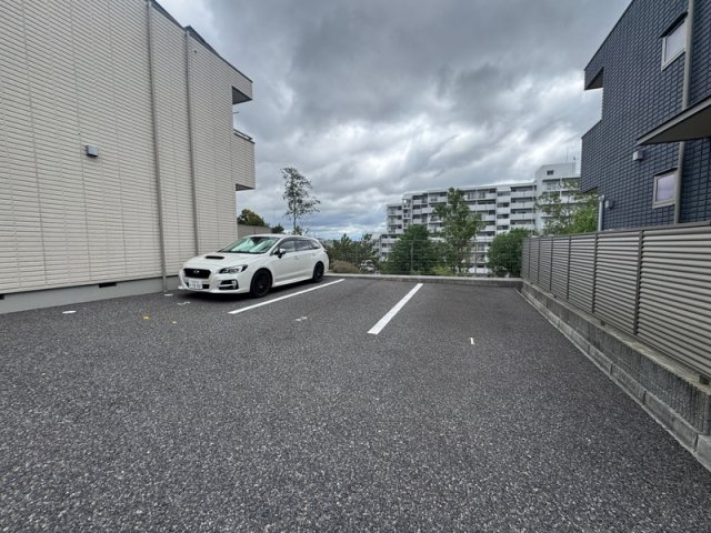 ルポンドペルルの駐車場