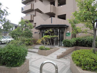 【エントランス】 | ファースト出戸