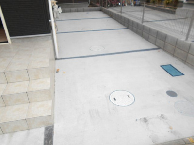 【駐車場】 | 越谷市　新築　大泊　全18棟　6号棟　角地　らすと1棟 | 駐車場の用意があります。2880から2680万円に価格変更です。駐車３台可能。車種によります。