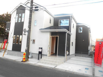 【駐車場】 | 越谷市　新築　大泊　全18棟　6号棟　角地　らすと1棟 | カースペースがあります。2880から2680万円に価格変更です。駐車３台可能。車種によります。