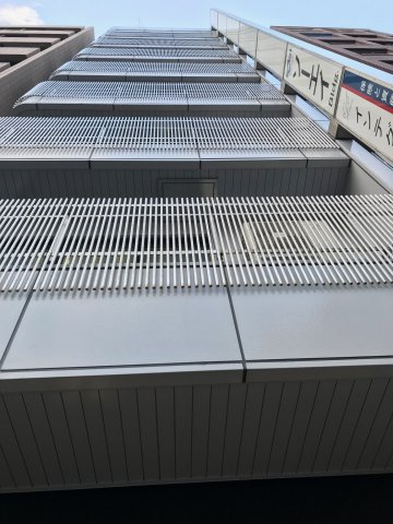 ソーエイビルの外観