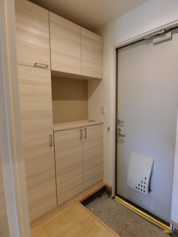 ウエストクロスの玄関