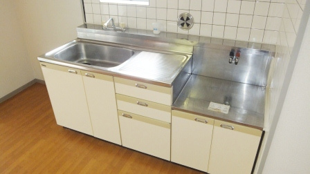 ドミトリー西船のキッチン|2口コンロ設置可能