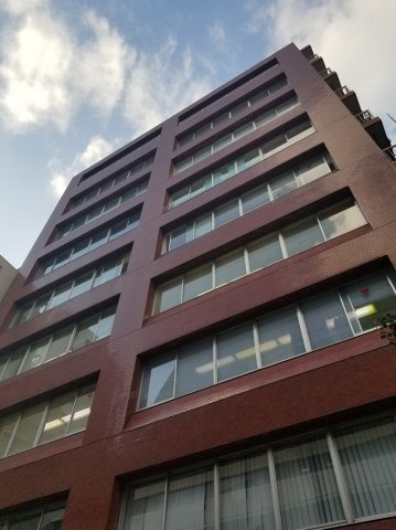 番町ビルの外観