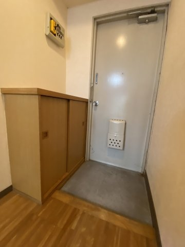 【玄関】