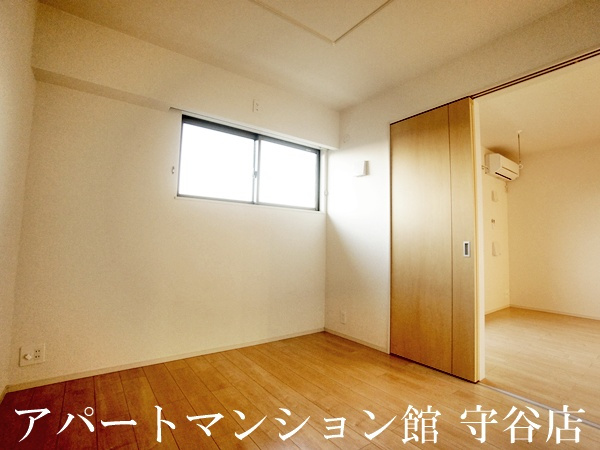 グラース　クローⅤの寝室