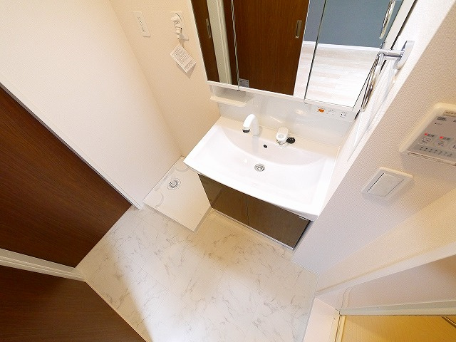 コントレイルの洗面所|忙しい朝には欠かせない洗面所です