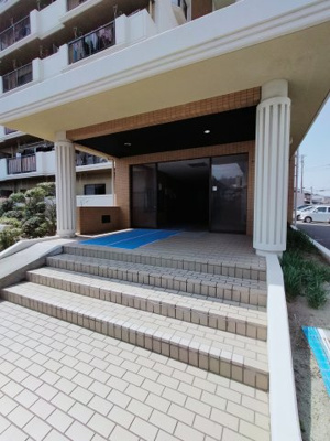 【エントランス】 | ハピネス48