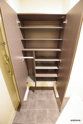 アザレア梅田　仲介手数料無料の収納