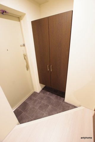 アザレア梅田　仲介手数料無料の玄関