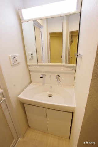 アザレア梅田　仲介手数料無料の洗面所