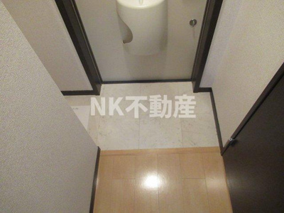 【玄関】 | アルベージュ八戸ノ里Ⅱ番館（八戸ノ里賃貸） | 玄関です