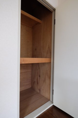 【収納】 | ベルセゾン | 102号室の画像です　現況優先でご了承ください