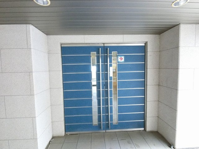 【エントランス】 | ランドシティ鷺沼サレジオ通り | 東急田園都市線「鷺沼」駅徒歩10分の好立地！