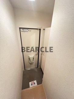 【玄関】 | アクティ勧修 | 明るい玄関です