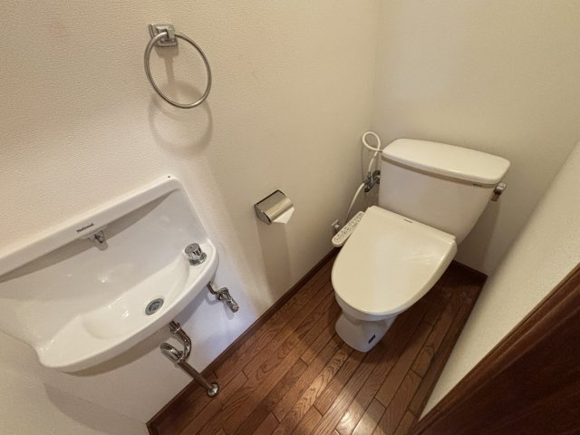 桜新町の家のトイレ
