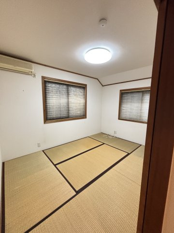桜新町の家の和室
