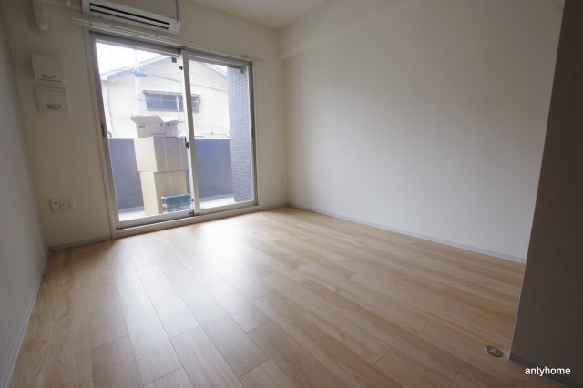 レジュールアッシュ京橋　仲介手数料無料の洋室