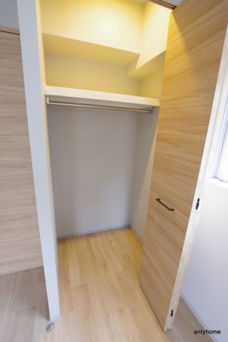 レジュールアッシュ京橋　仲介手数料無料の収納