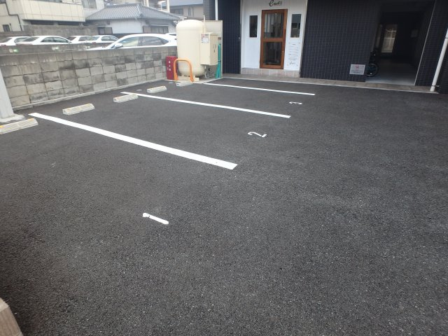 MISTRAL北条口の駐車場