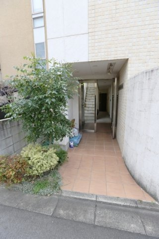 【エントランス】 | ｍｏｍｏｈｏｕｓｅ高城町