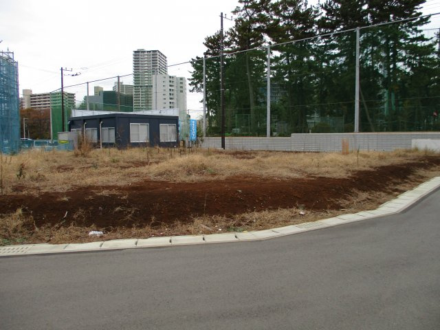 八千代市緑が丘西１丁目　土地　両面道路で陽当り・通風良好