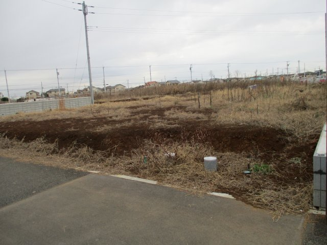 八千代市緑が丘西１丁目　土地　両面道路で陽当り・通風良好の外観