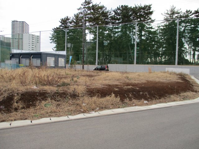 八千代市緑が丘西１丁目　土地　両面道路で陽当り・通風良好の外観