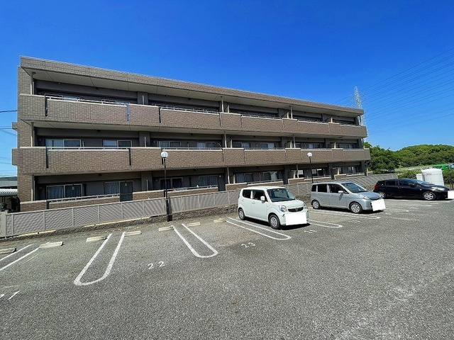 レージュ武豊Bの駐車場