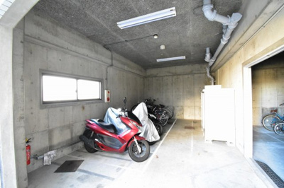 【その他共用部分】 | ブライトコーポ日吉Ｂ棟 | バイク置場