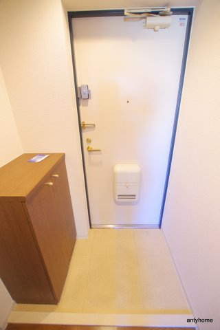 リーガル天神橋　仲介手数料無料の玄関