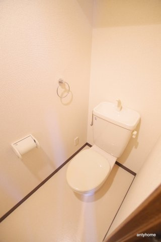 リーガル天神橋　仲介手数料無料のトイレ
