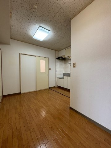 上宿ビルの内装|上宿ビル