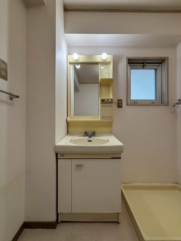 上宿ビルの洗面所|上宿ビル