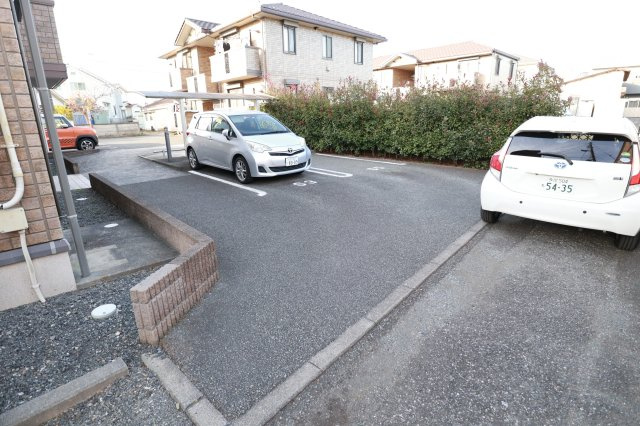 ボヌールSの駐車場