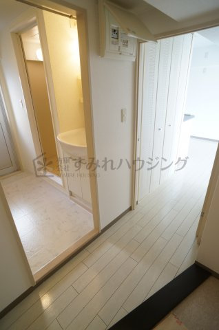 ビューテラス売布Ⅱ（View Terrace 売布Ⅱ）の玄関|参考、同建物・反転間取りの号室
